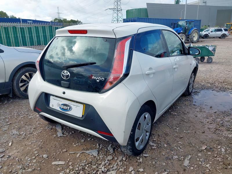 2015 TOYOTA AYGO X-PLAY VVT-I CVT 