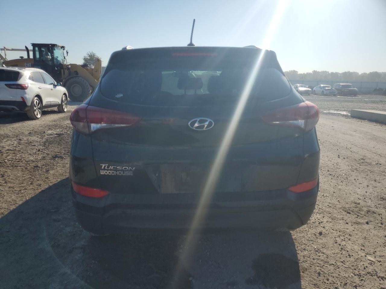 2017 Hyundai Tucson Limited VIN: KM8J33A40HU566982 Lot: 81230675
