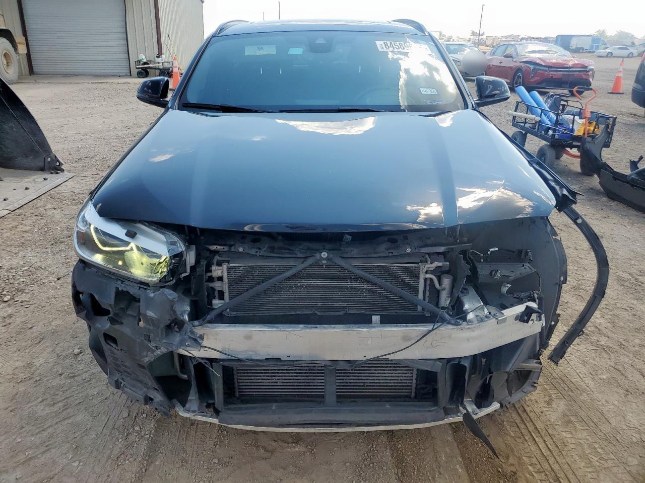 Фото: WBXYH9C09M5S36041