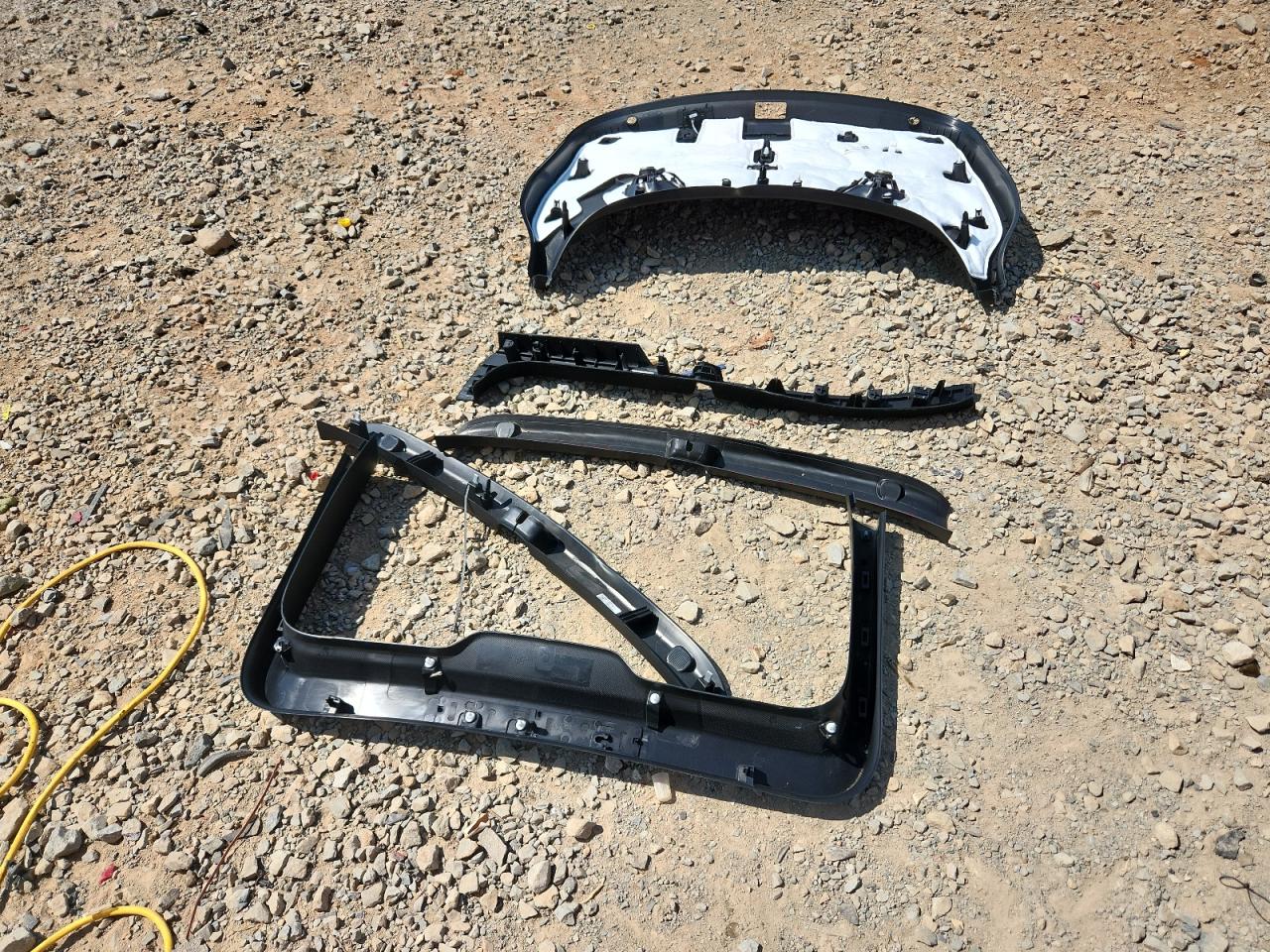 2025 Tesla Model Y VIN: 7SAYGDEE3SF295788 Lot: 71168615