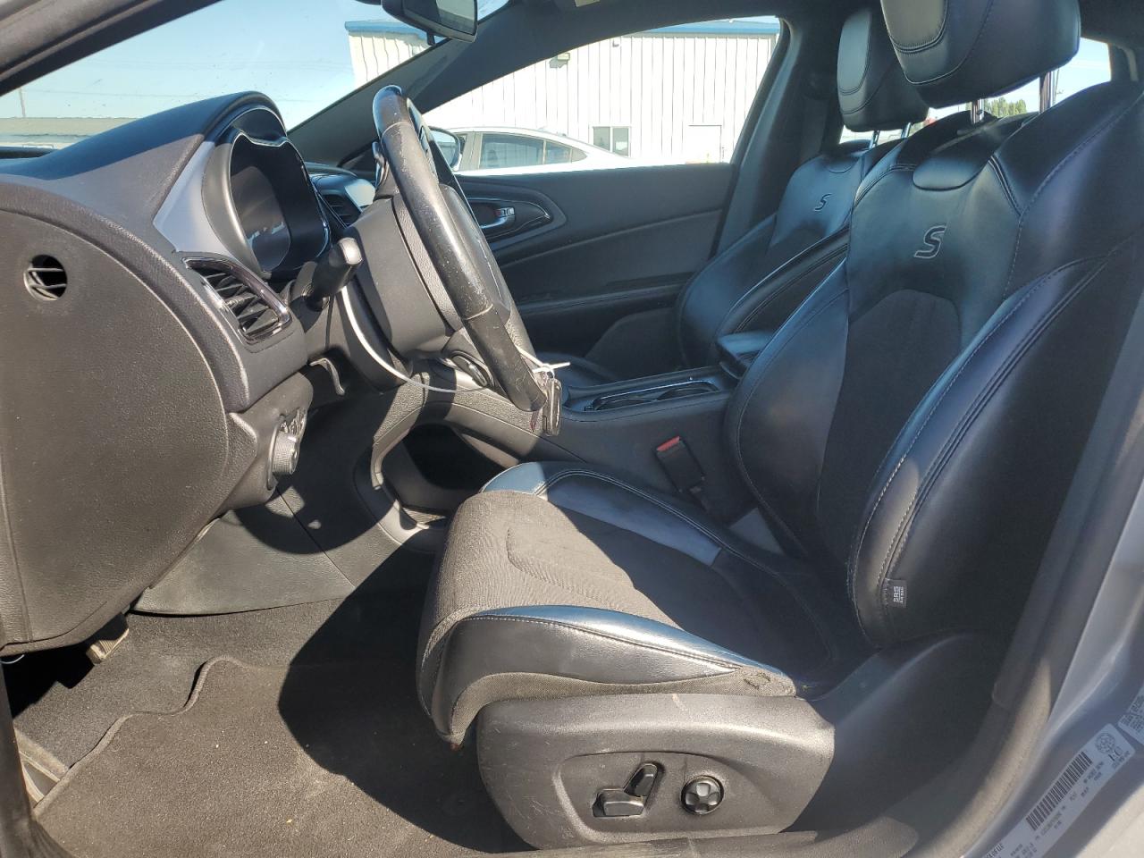 2015 Chrysler 200 S VIN: 1C3CCCBB2FN702082 Lot: 81324995
