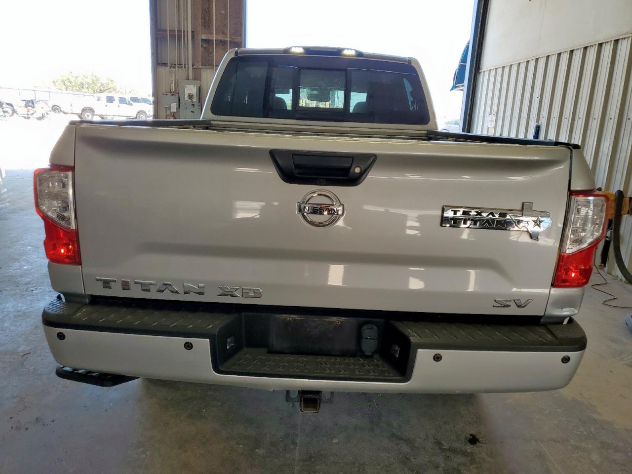 2018 Nissan Titan Xd Sl VIN: 1N6AA1F42JN528240 Lot: 71994225