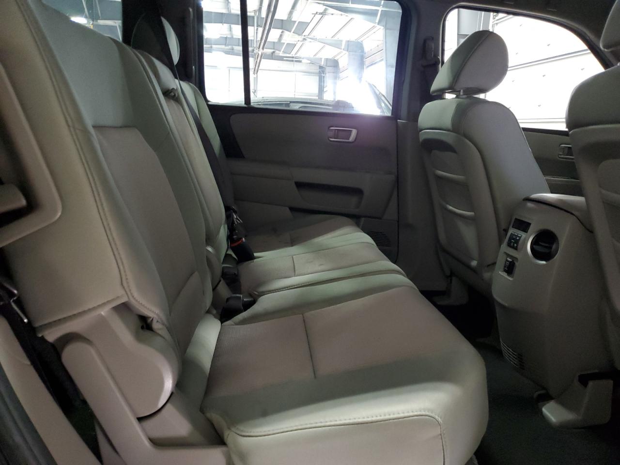 2011 Honda Pilot Ex VIN: 5FNYF4H47BB011937 Lot: 84383425