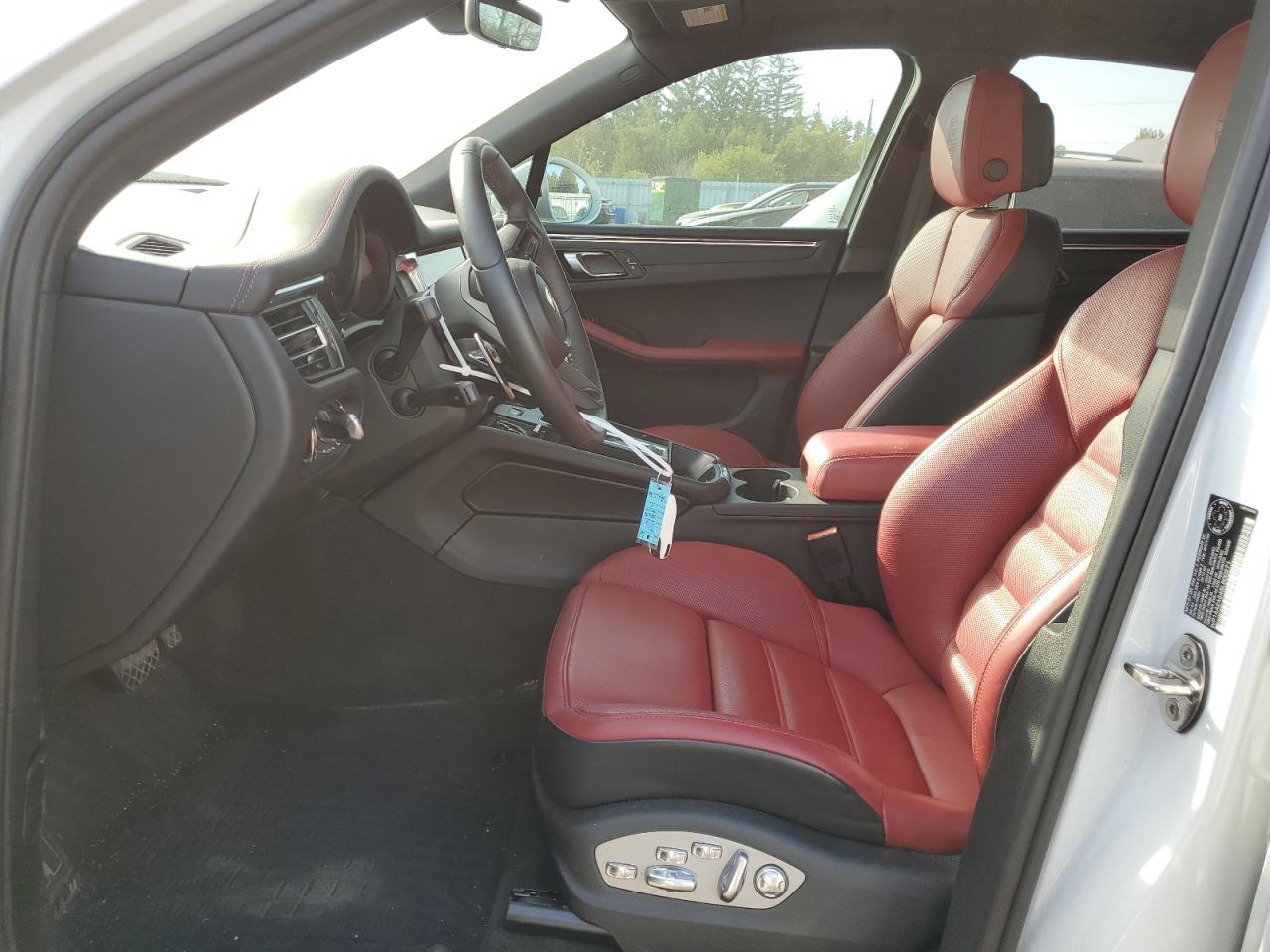 2025 Porsche Macan Base VIN: WP1AA2A54SLB00271 Lot: 68517505