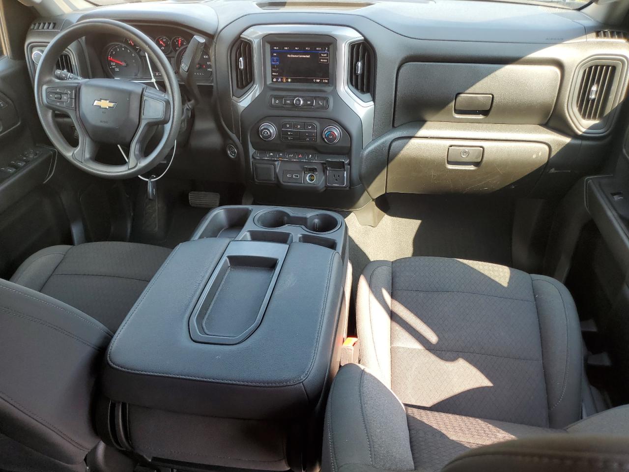 2022 Chevrolet Silverado K1500 Custom VIN: 1GCPDBEK4NZ530757 Lot: 71744375