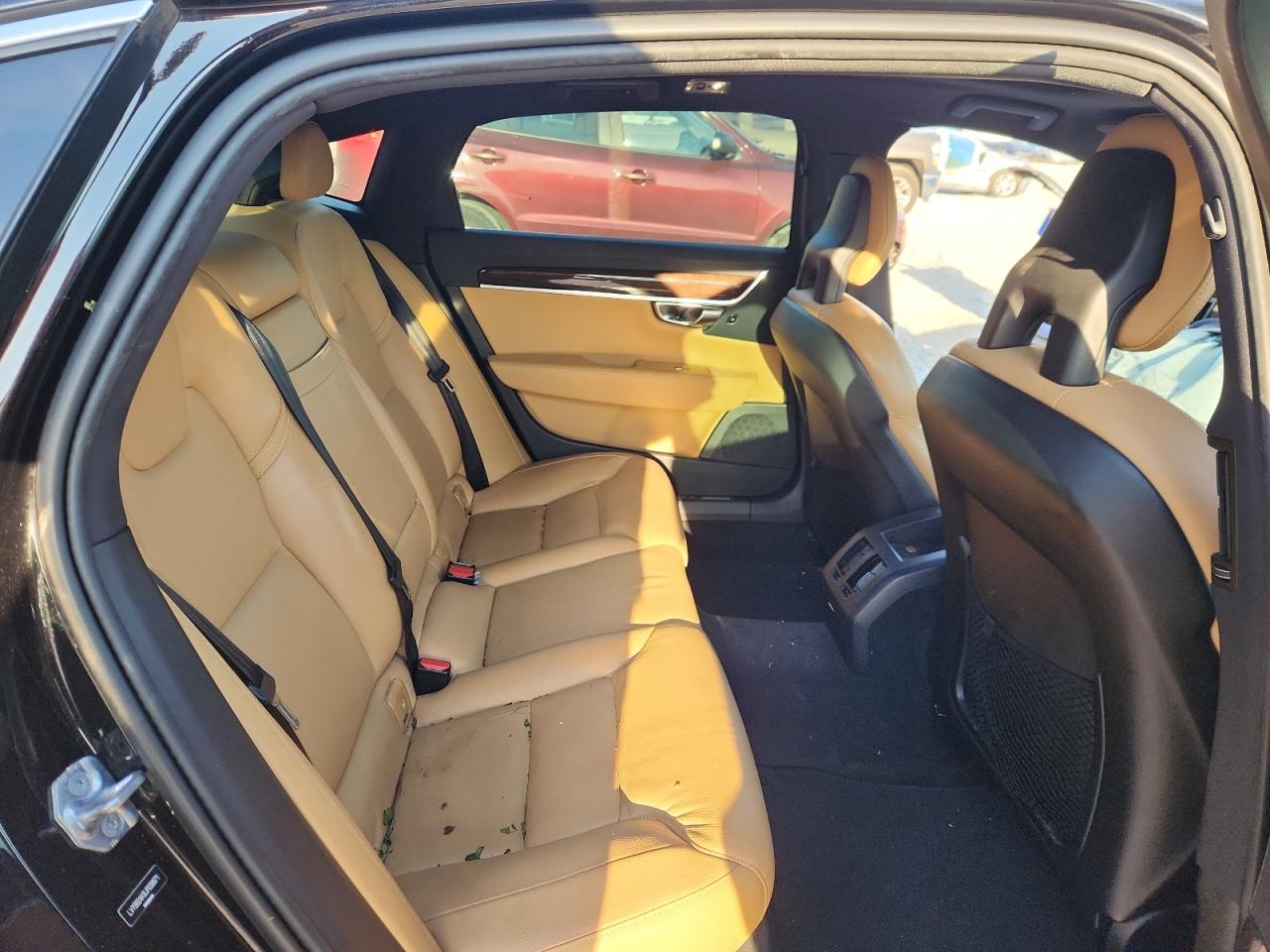 2018 Volvo S90 T5 Momentum VIN: LVY982AK8JP038671 Lot: 83830245