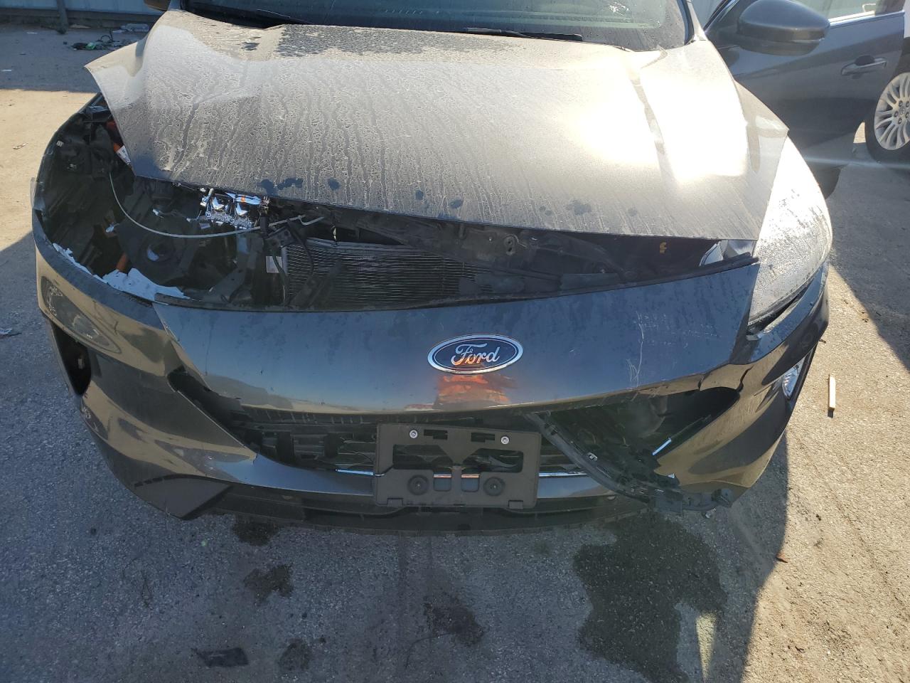 2020 Ford Escape Titanium VIN: 1FMCU0DZ5LUC03288 Lot: 84204205