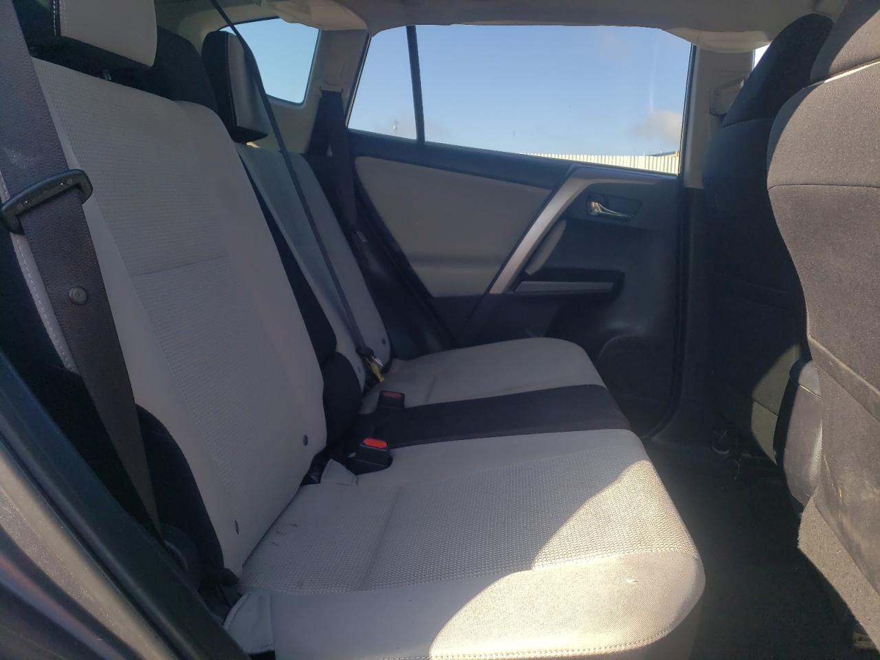 2017 Toyota Rav4 Xle VIN: JTMRFREV7HD204930 Lot: 82039435