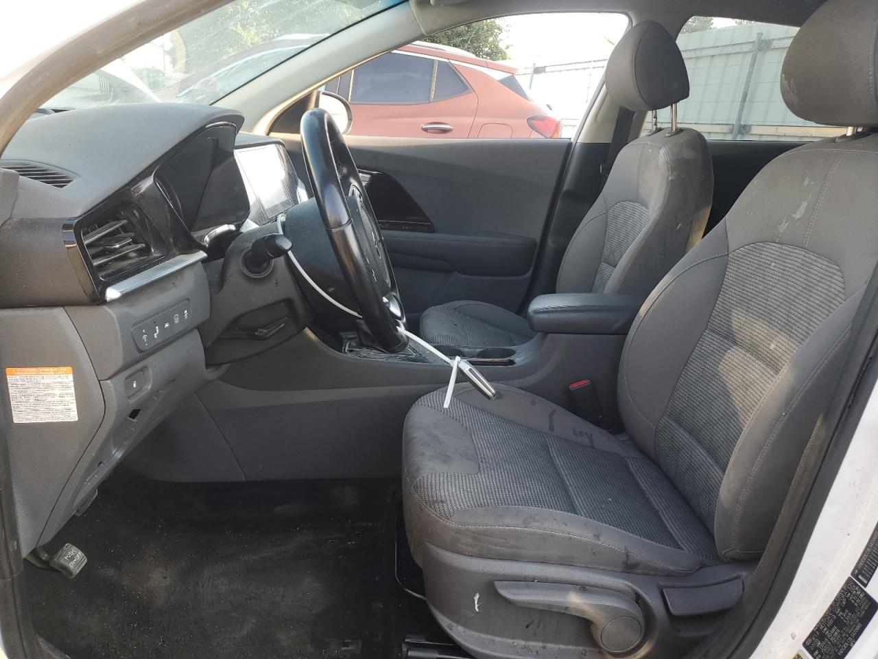 2020 Kia Niro Lx VIN: KNDCB3LC8L5420689 Lot: 81247625