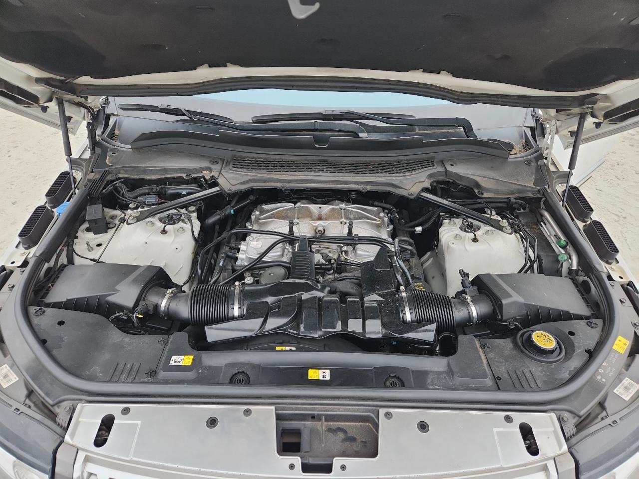 2016 Land Rover Range Rover Hse VIN: SALGS2PFXGA311043 Lot: 84062695