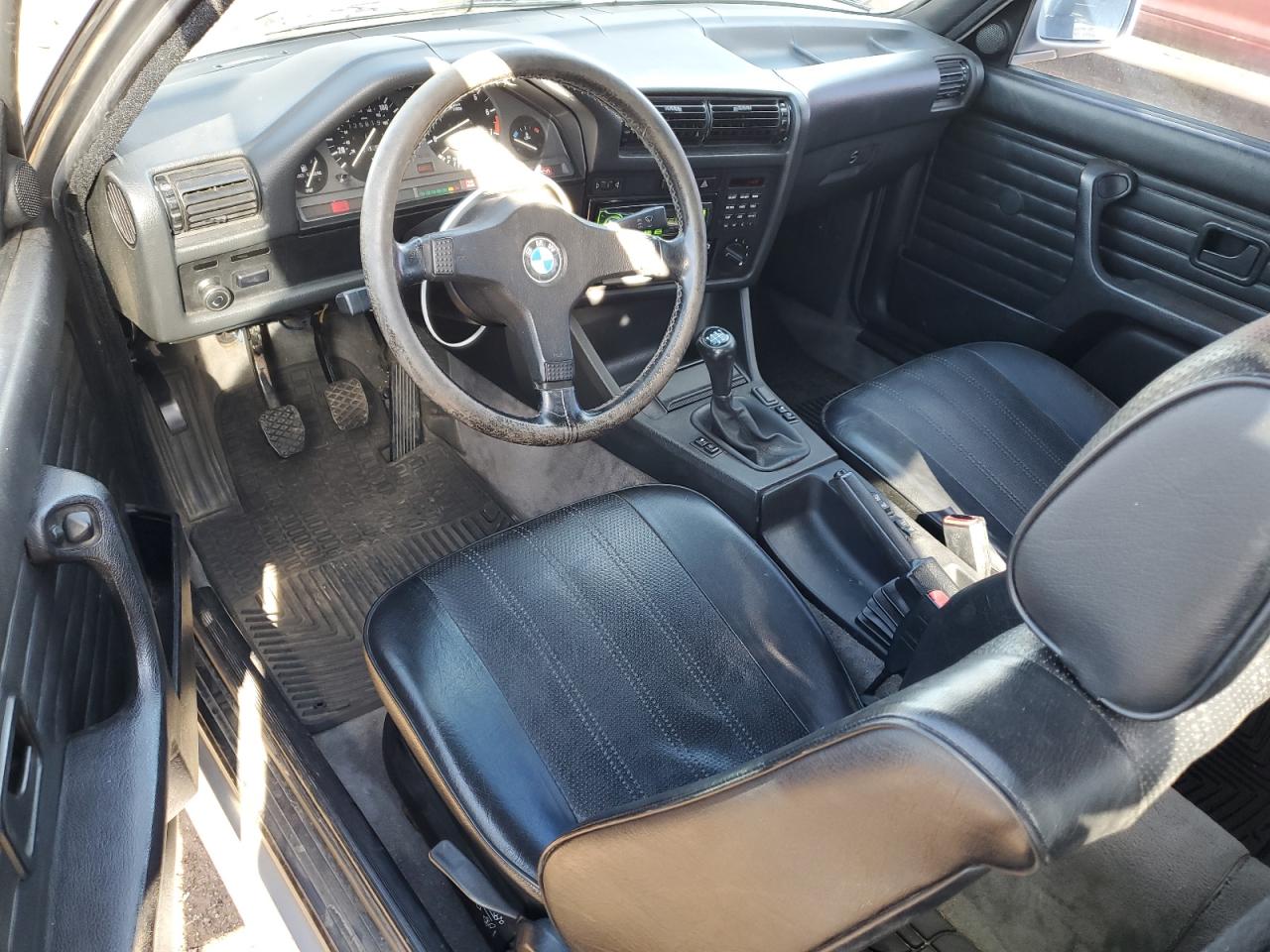 1988 BMW 325 Ix VIN: WBAAB9307J2550054 Lot: 84290265