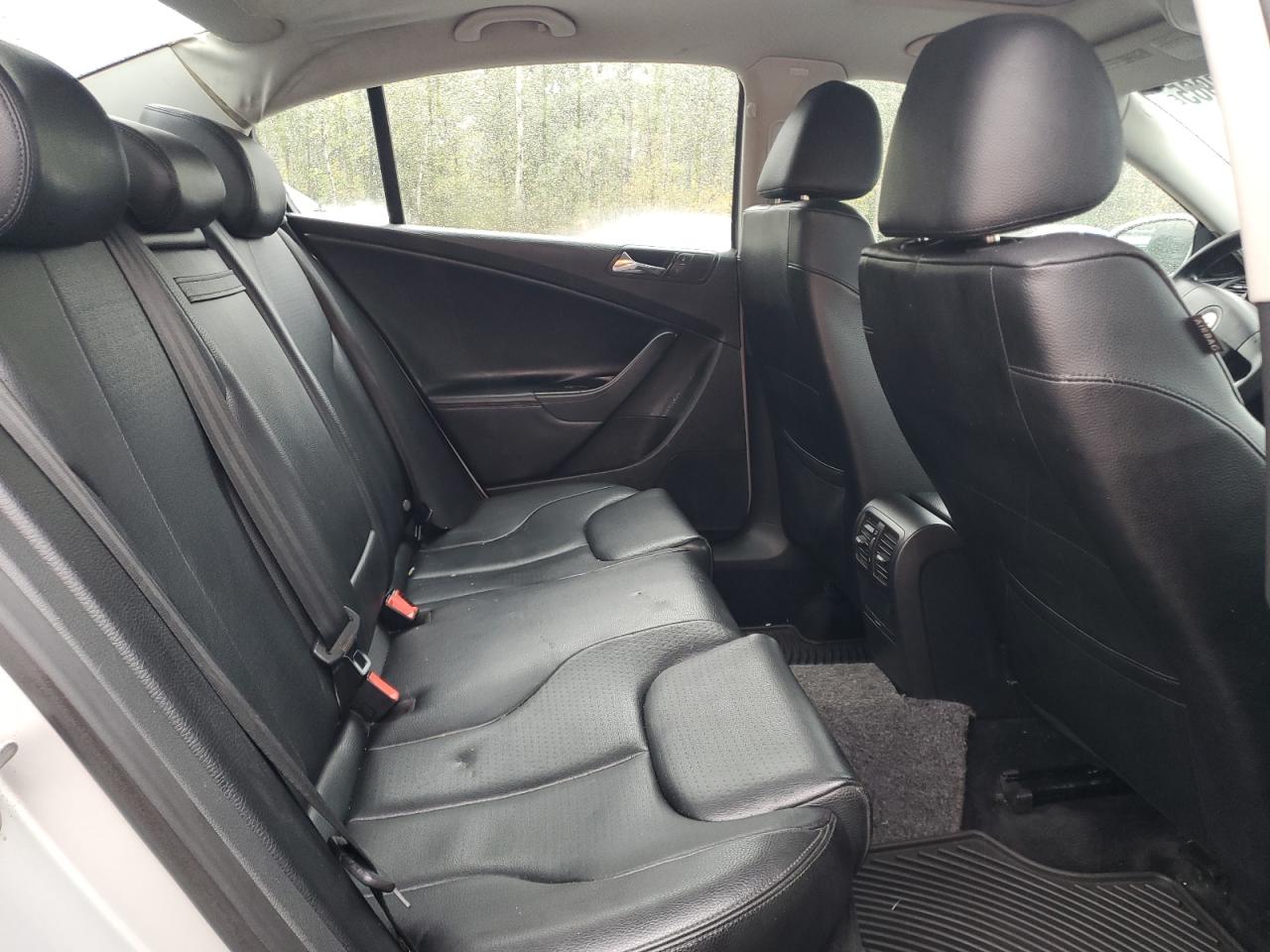 2007 Volkswagen Passat 2.0T VIN: WVWAK73C97E227293 Lot: 81658965