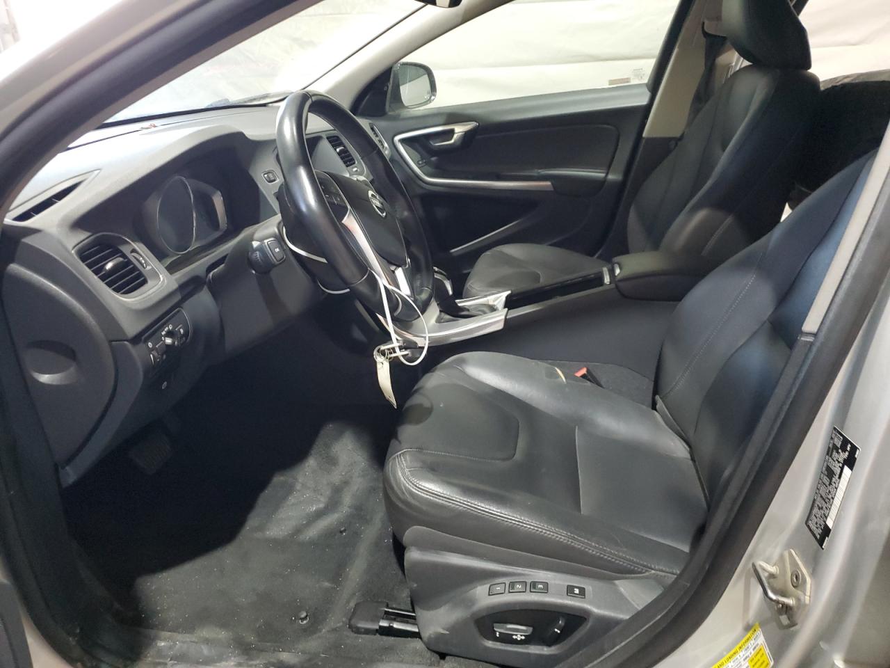 2017 Volvo V60 Cross Country Premier VIN: YV440MWK3H1039525 Lot: 69543345