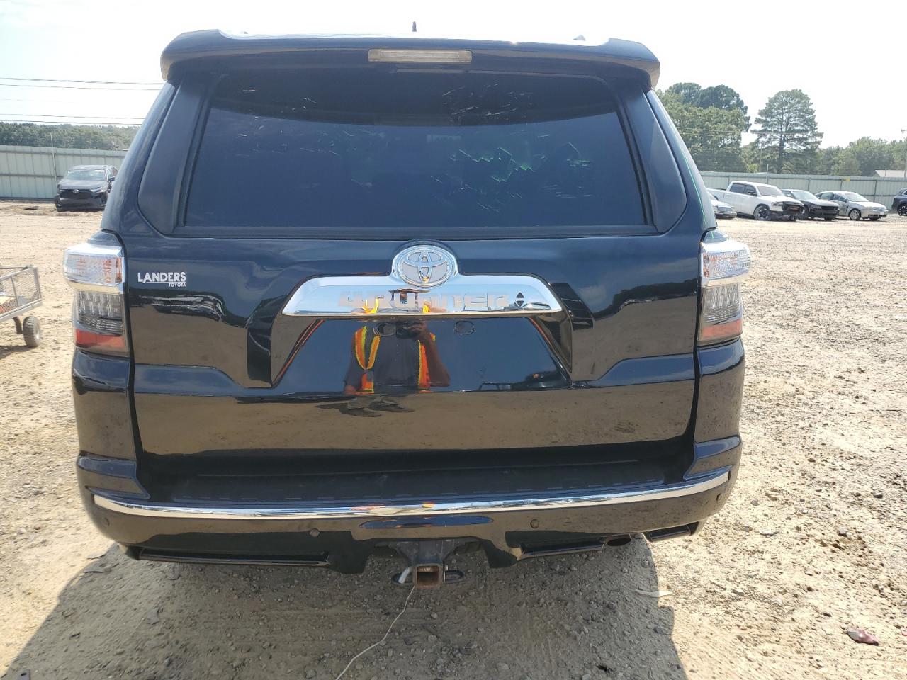 2020 Toyota 4Runner Sr5/Sr5 Premium VIN: JTEBU5JR5L5807592 Lot: 80366745