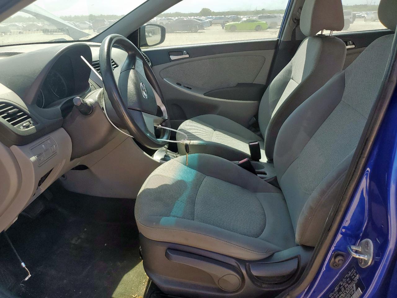 2013 Hyundai Accent Gls VIN: KMHCT4AE9DU359640 Lot: 84293735