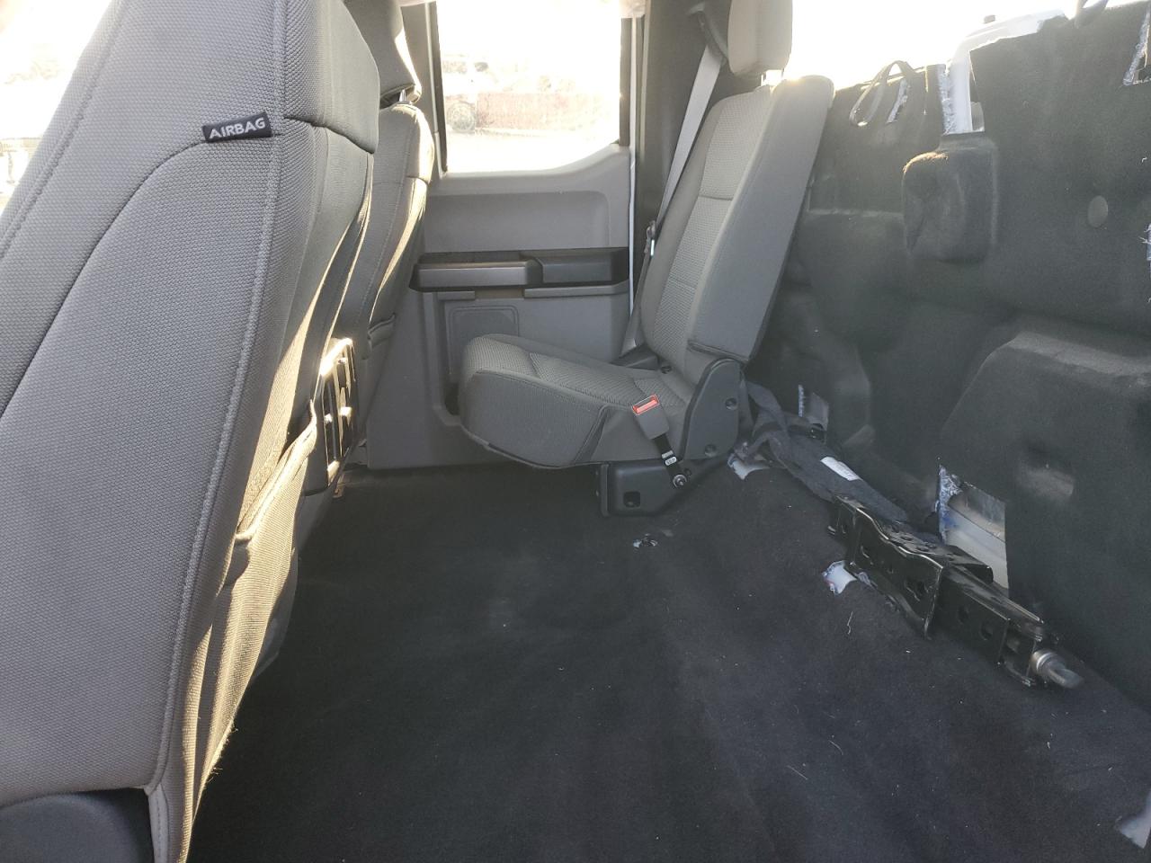2018 Ford F150 Super Cab VIN: 1FTFX1E5XJFB26106 Lot: 81038945