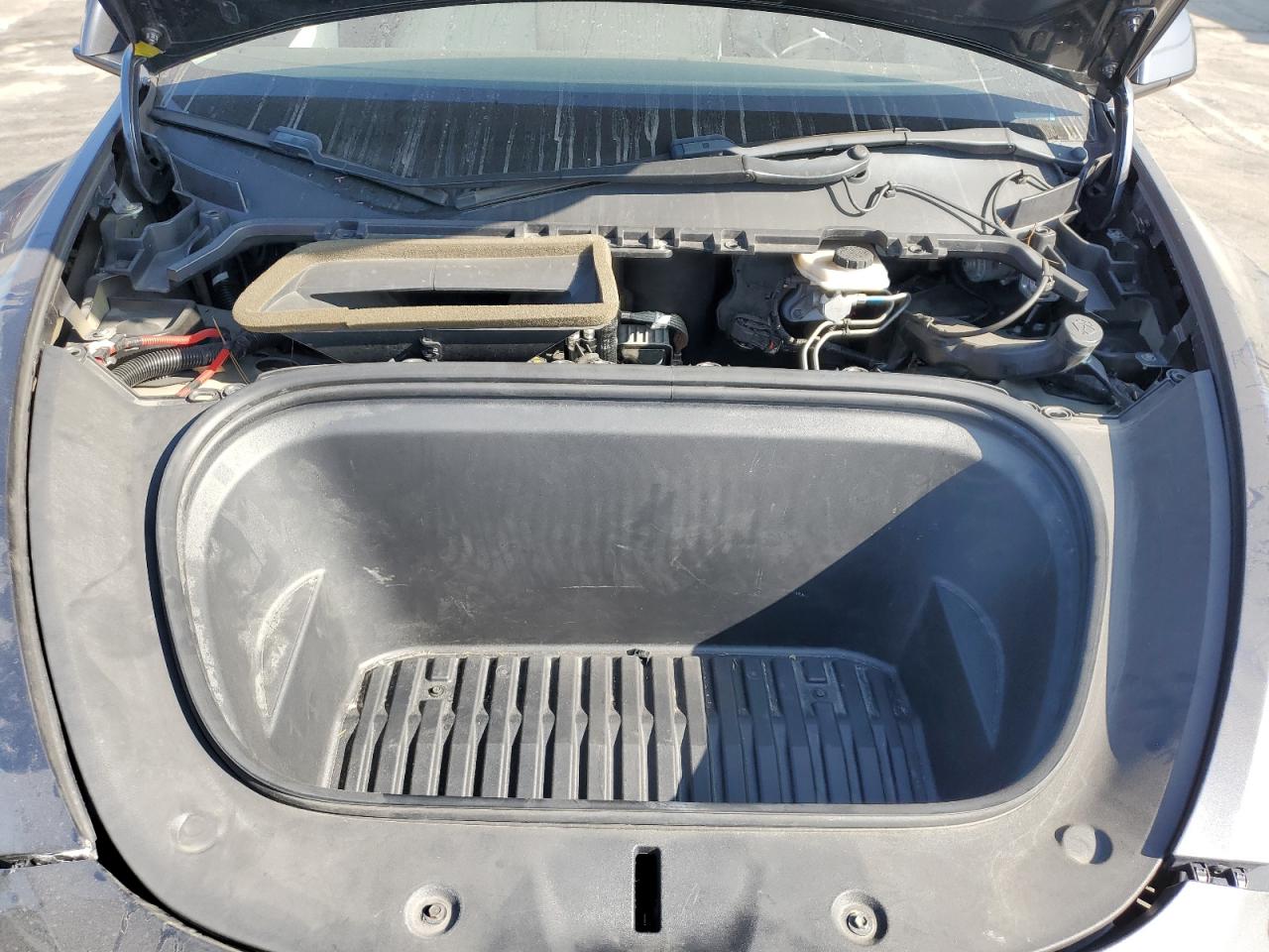 2020 Tesla Model Y VIN: 5YJYGDEF5LF001847 Lot: 81020565