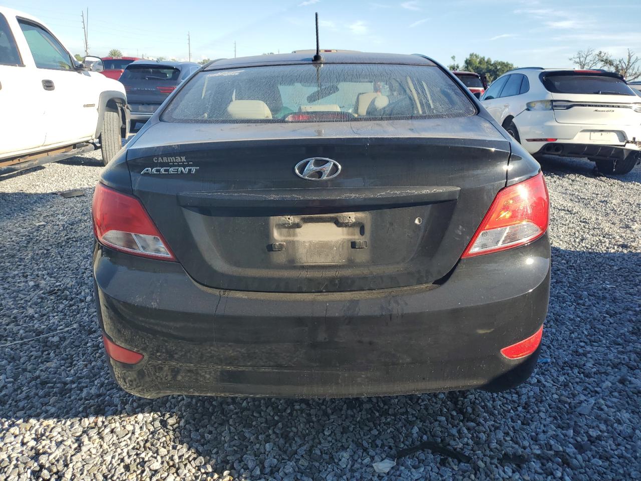 2017 Hyundai Accent Se VIN: KMHCT4AE2HU323679 Lot: 81049035