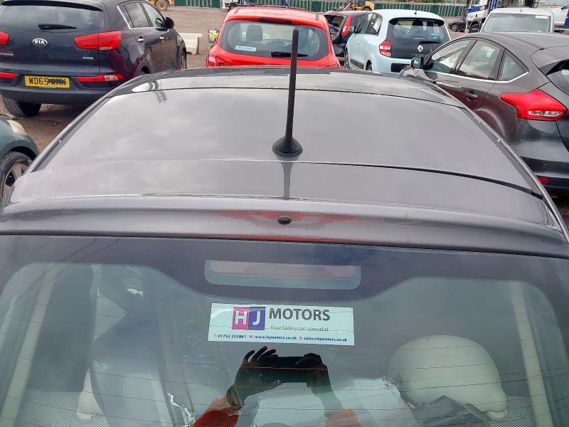 2012 FIAT 500 LOUNGE