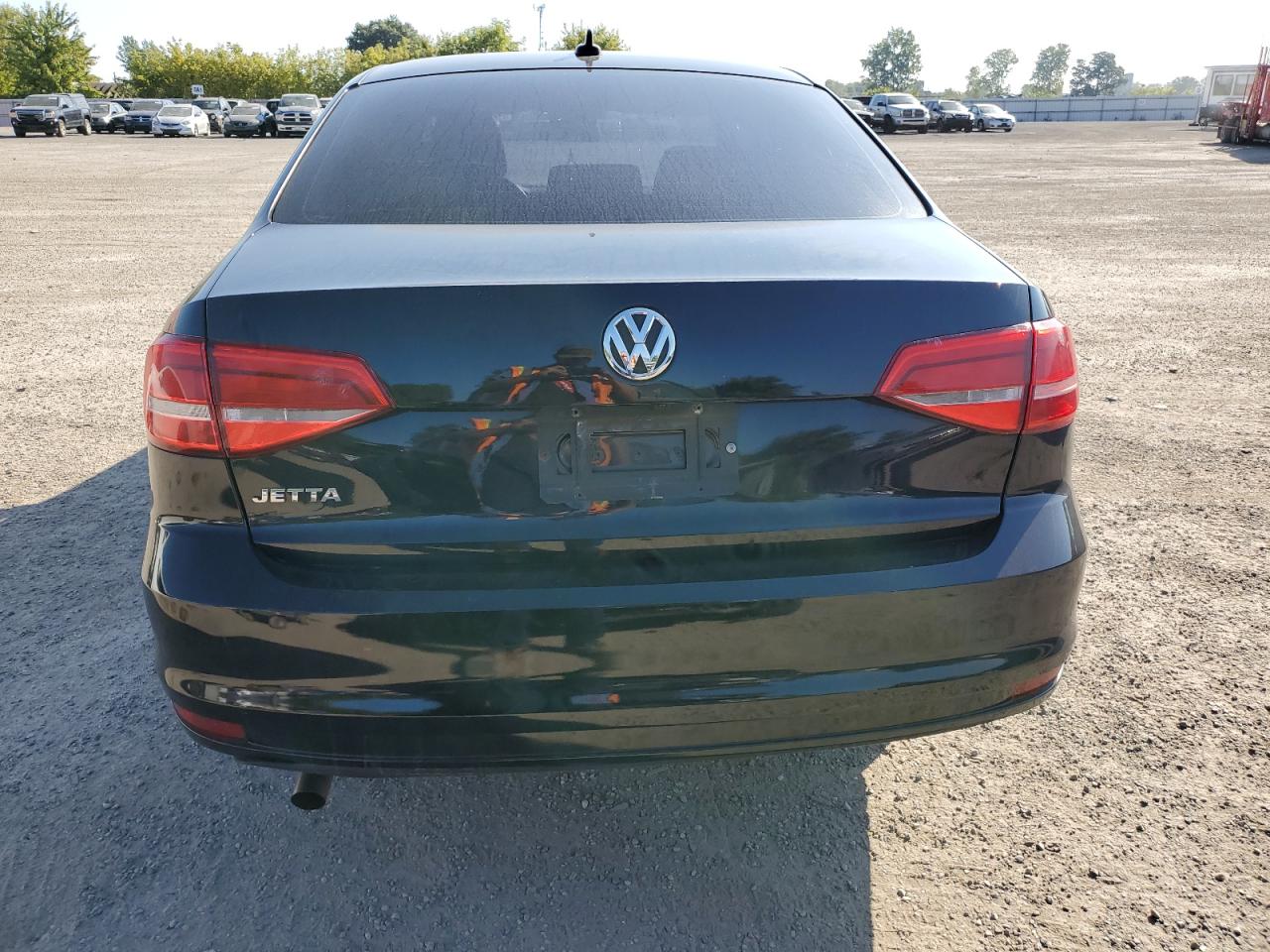 2015 Volkswagen Jetta Base VIN: 3VW2K7AJ2FM427685 Lot: 69817175