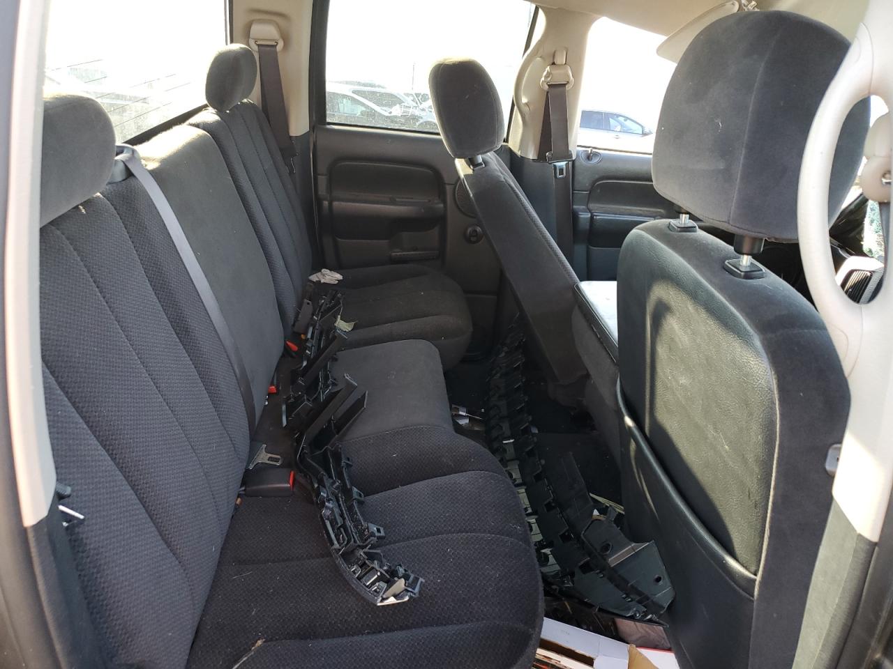 2004 Dodge Ram 1500 St VIN: 1D7HU18D04J177268 Lot: 80780575