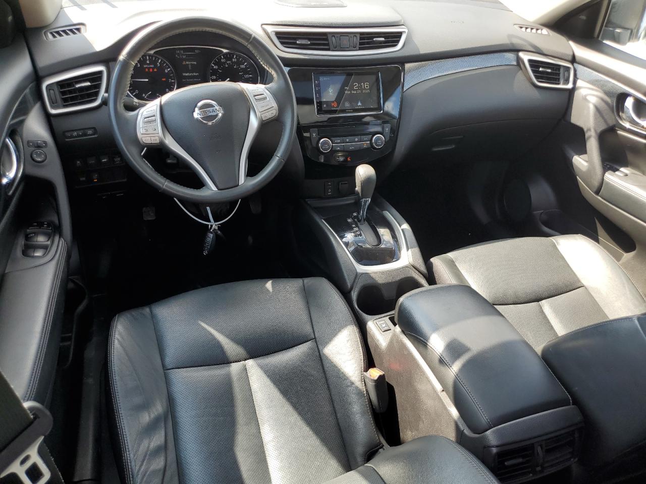 2015 Nissan Rogue S VIN: 5N1AT2MT5FC811484 Lot: 83758925