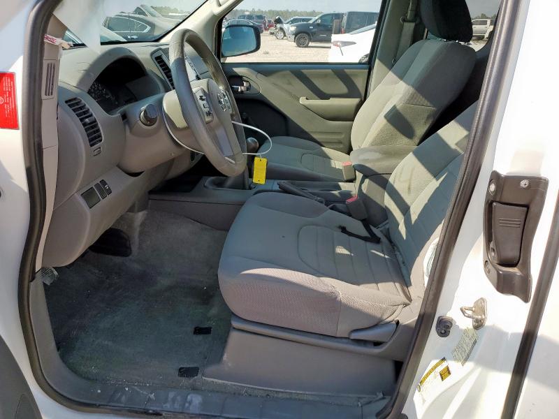  NISSAN FRONTIER 2018 Biały