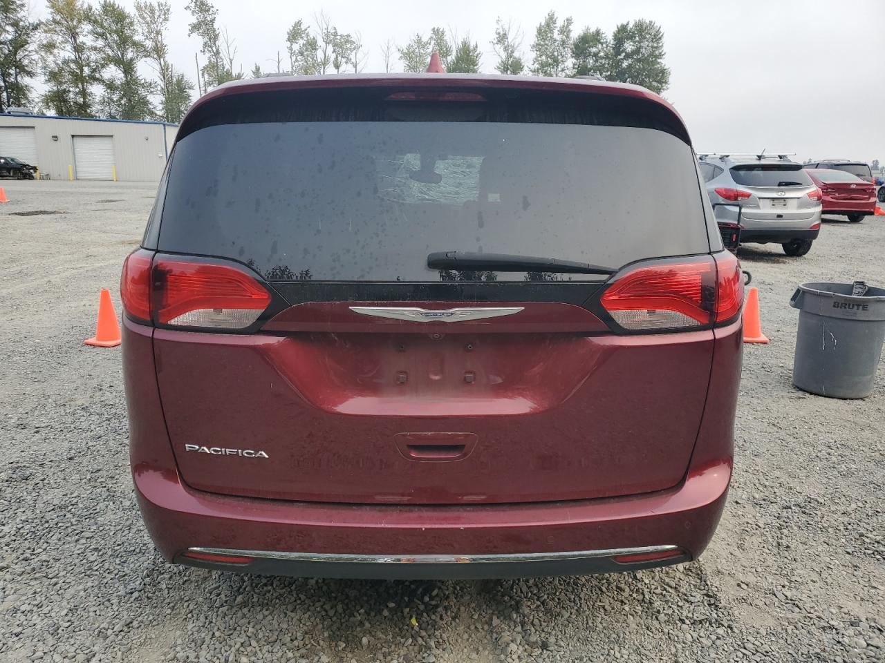 2017 Chrysler Pacifica Touring L VIN: 2C4RC1BG8HR523184 Lot: 71564825