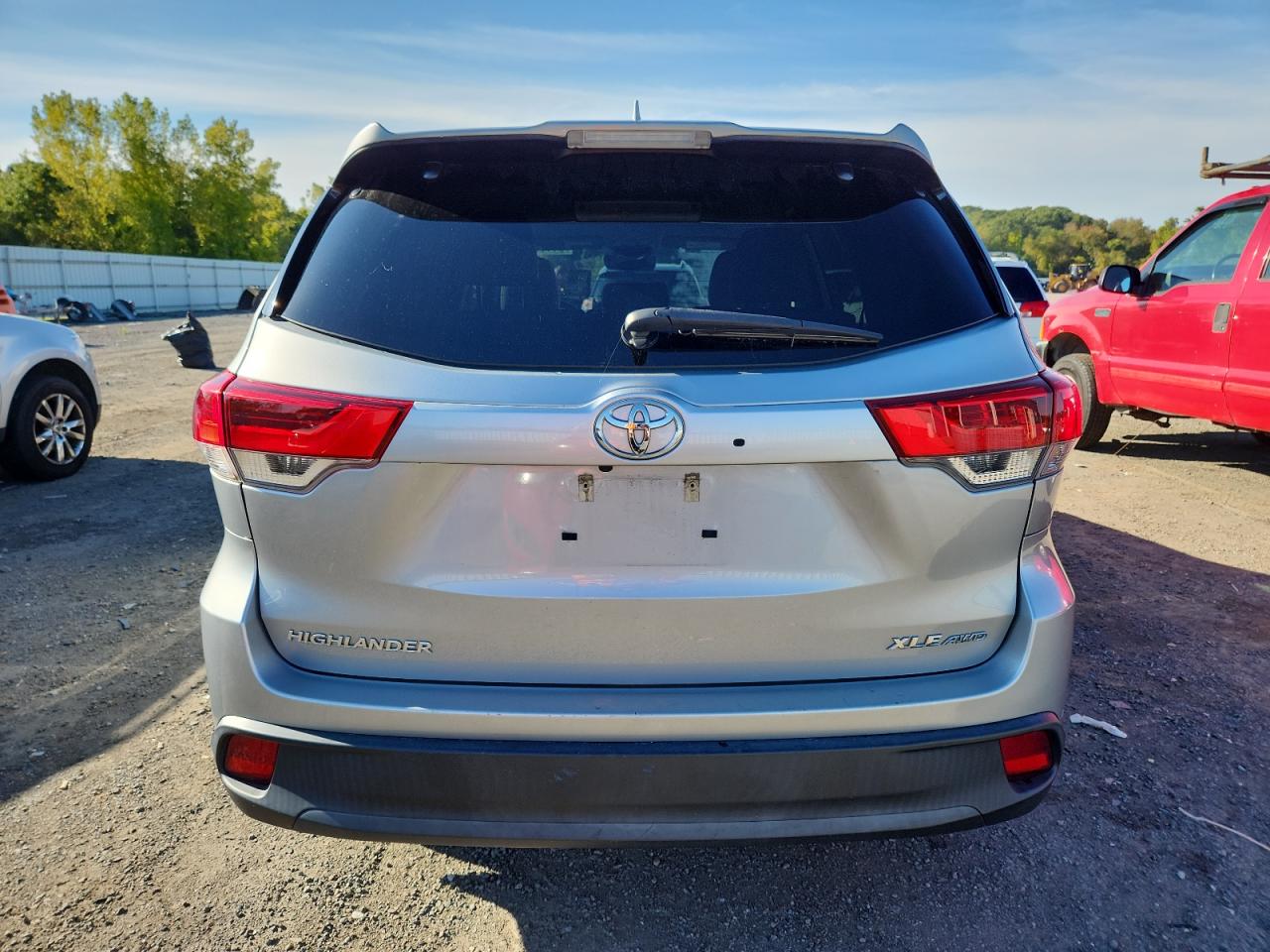2019 Toyota Highlander Se VIN: 5TDJZRFH4KS593115 Lot: 84444935