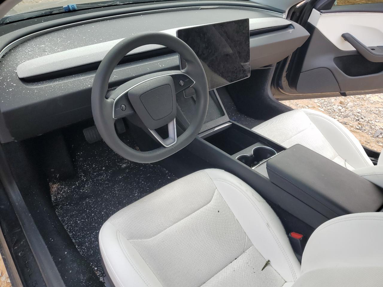 2024 Tesla Model 3 VIN: 5YJ3E1EAXRF861044 Lot: 84275195