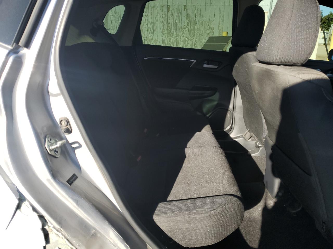 2020 Honda Fit Lx VIN: 3HGGK5H46LM720581 Lot: 81883305