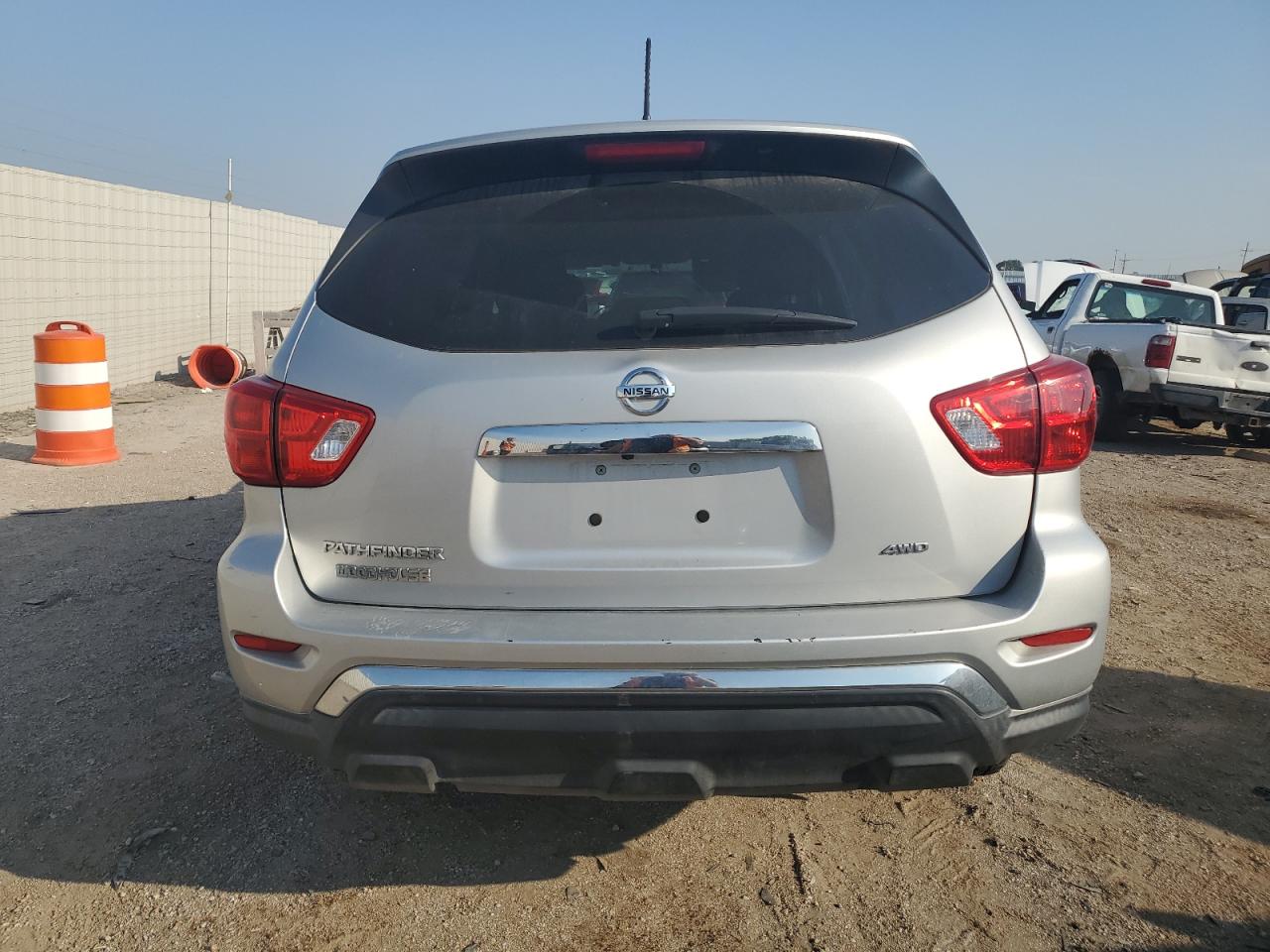 2017 Nissan Pathfinder S VIN: 5N1DR2MM2HC652981 Lot: 80882975