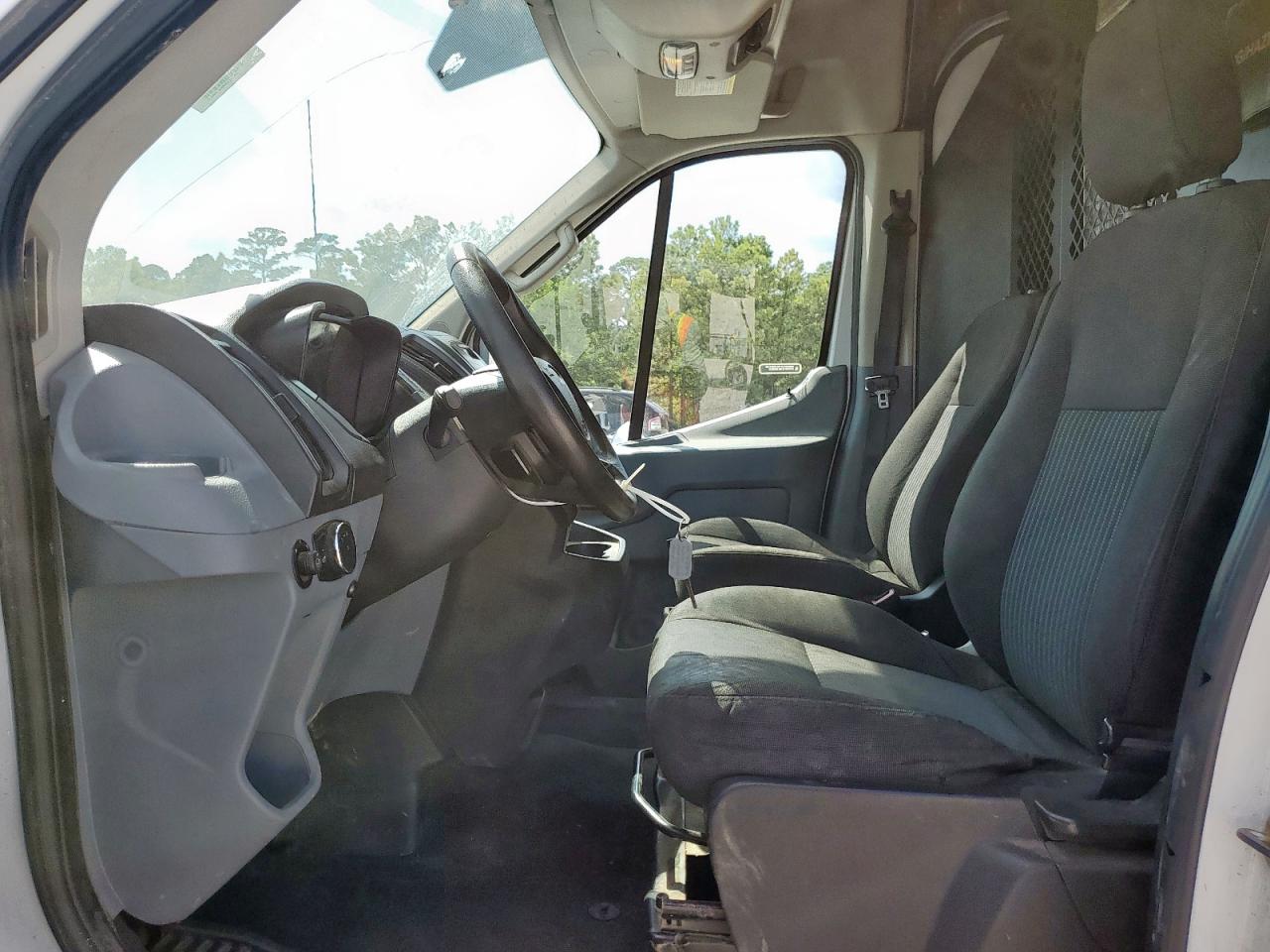 2015 Ford Transit Cargo Van T- VIN: 1FTNE1CM2FKB30001 Lot: 81146215