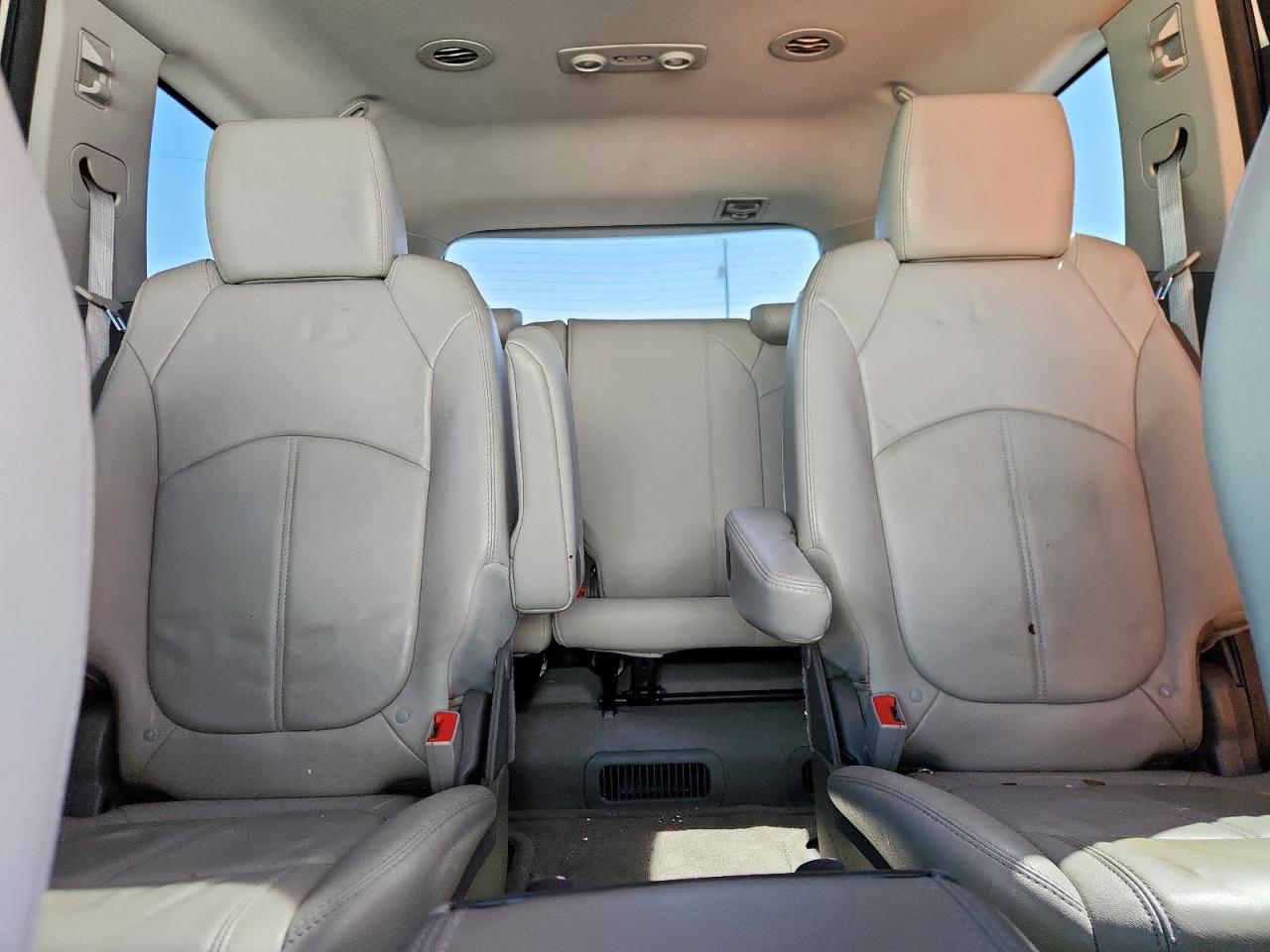 2014 Chevrolet Traverse Lt VIN: 1GNKRHKD0EJ366451 Lot: 82128575