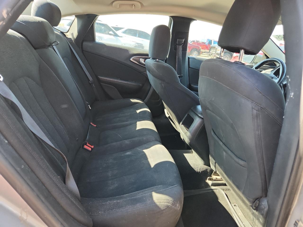 2016 Chrysler 200 Limited VIN: 1C3CCCAB1GN154868 Lot: 70670195