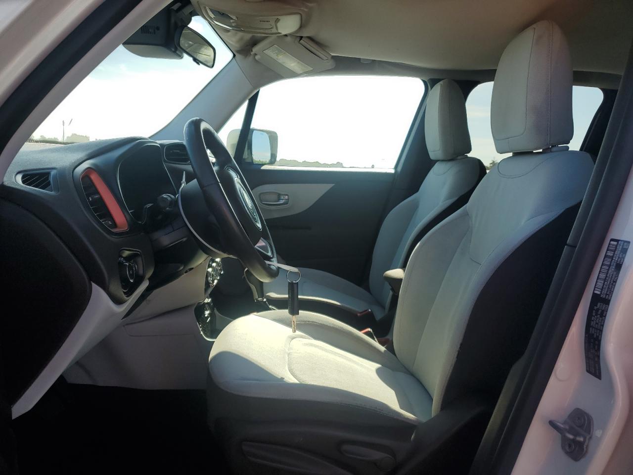 2015 Jeep Renegade Latitude VIN: ZACCJABT4FPB98608 Lot: 72072485