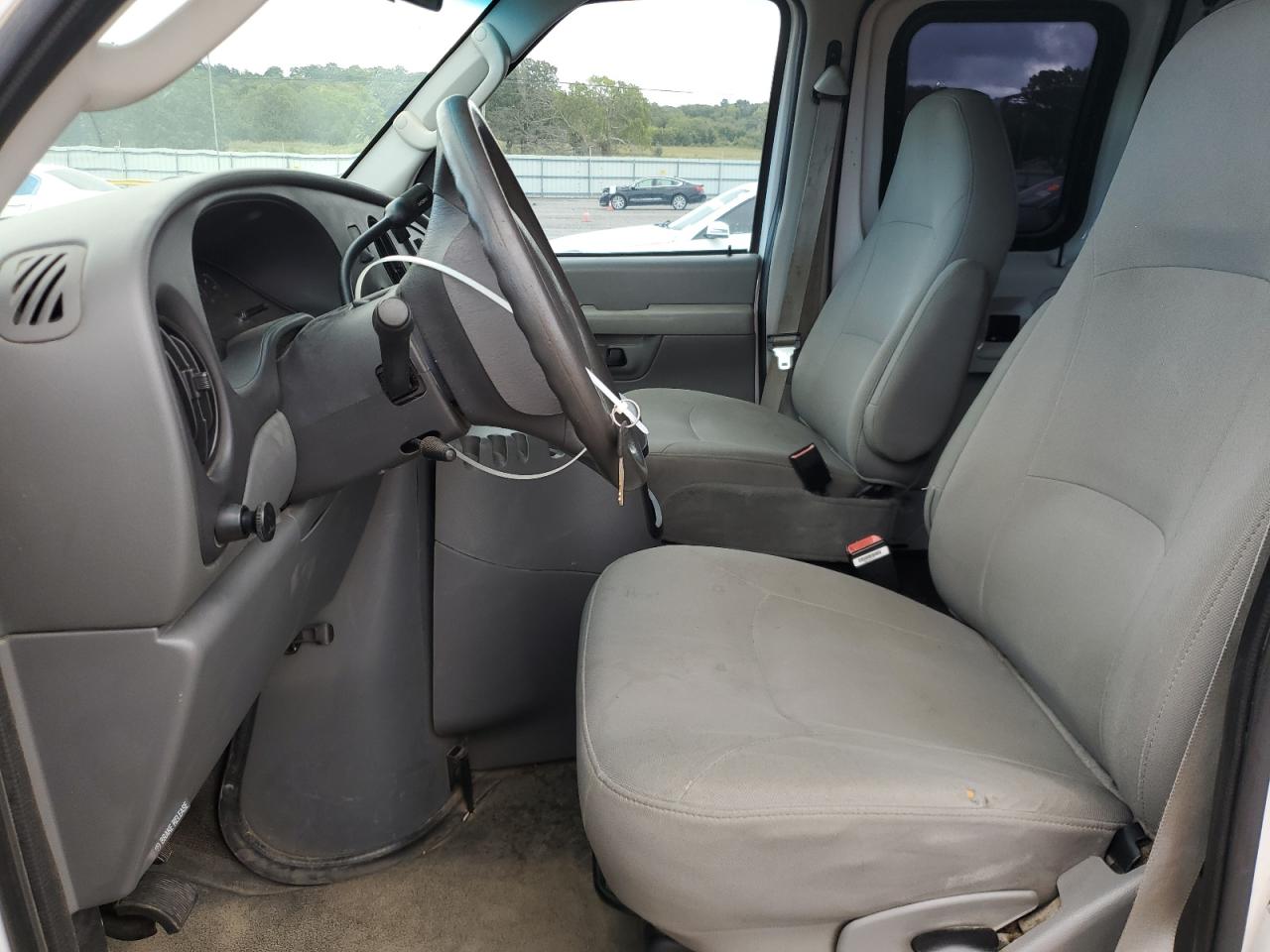 2005 Ford Econoline E250 Van VIN: 1FTNE24L15HA25022 Lot: 84169975