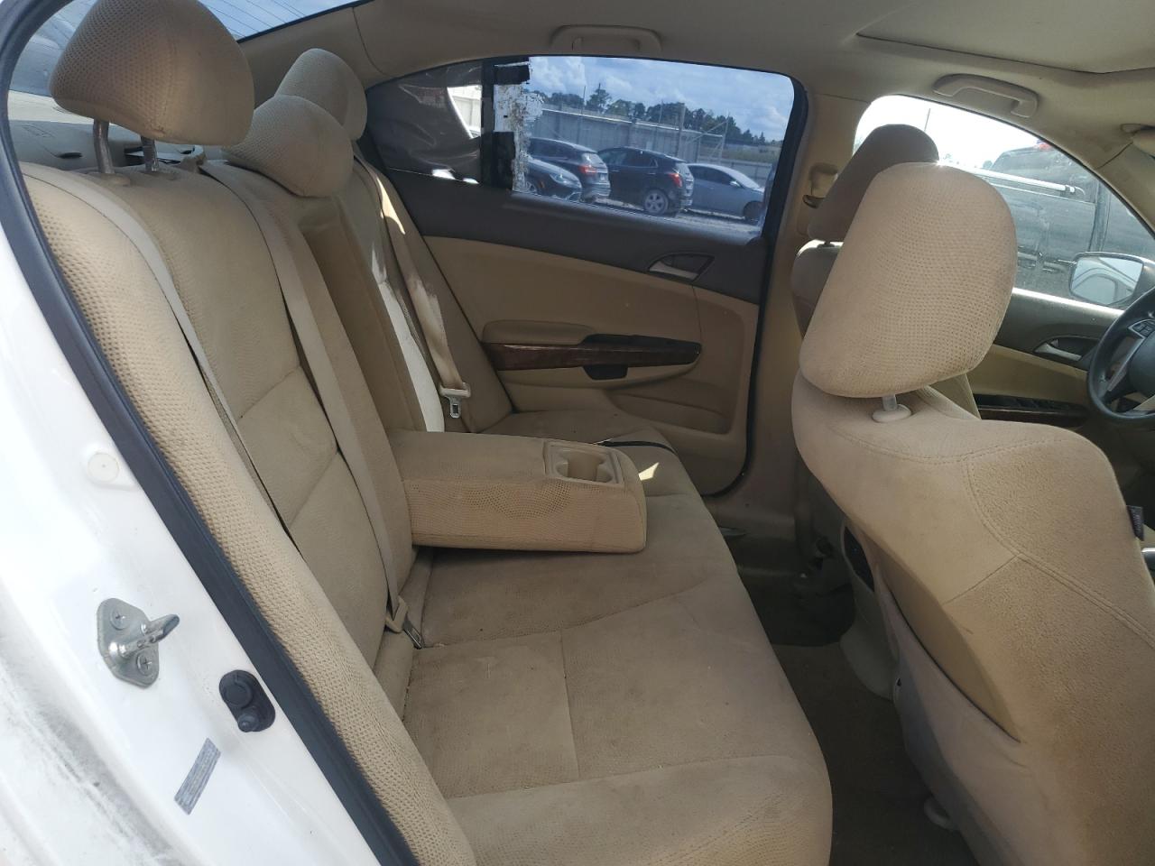 2010 Honda Accord Ex VIN: 1HGCP2F71AA143268 Lot: 82010715
