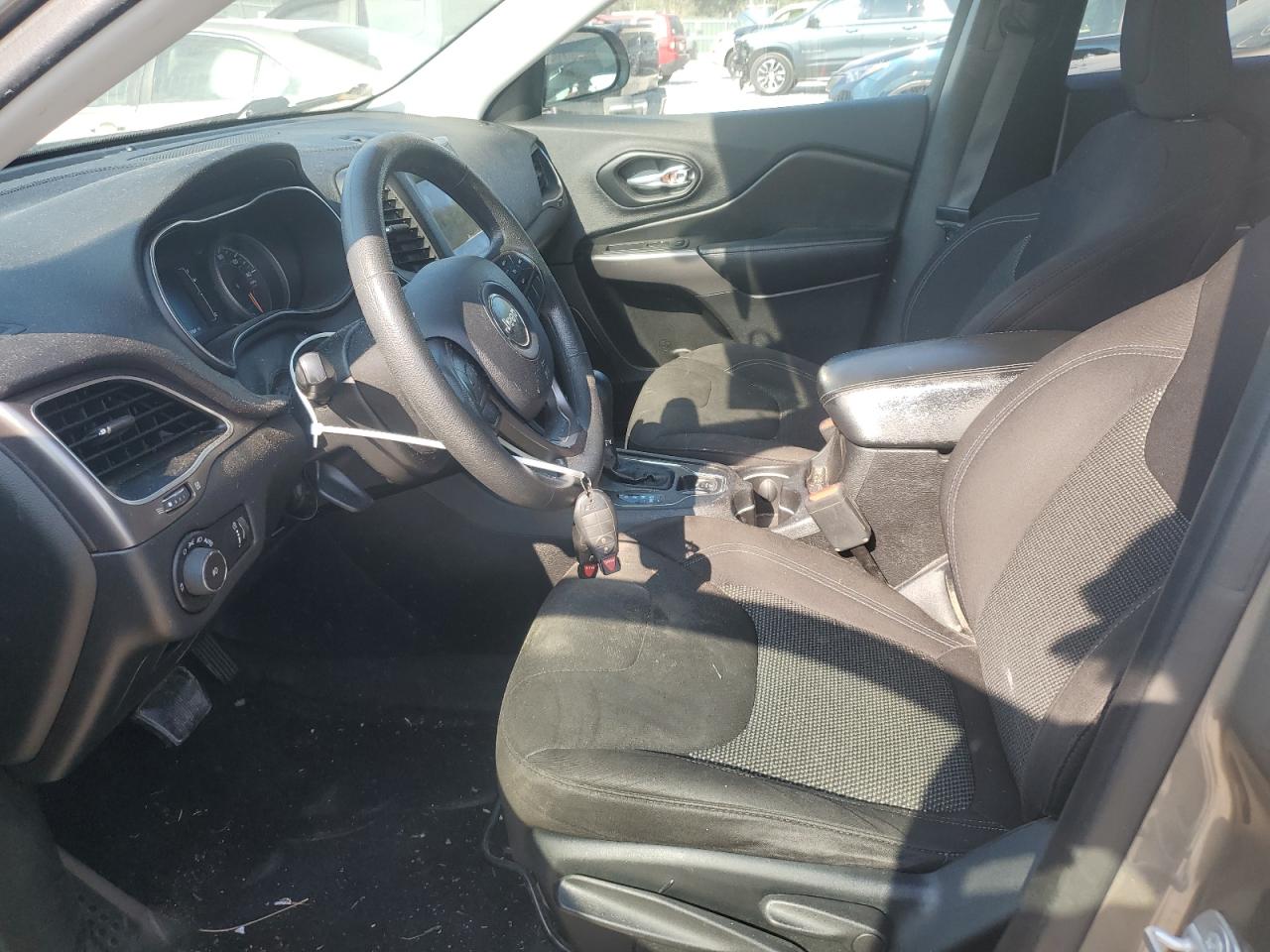 2019 Jeep Cherokee Latitude VIN: 1C4PJMCB5KD231729 Lot: 80624105