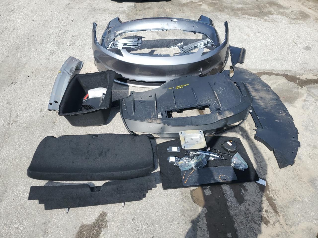 2025 Tesla Model 3 VIN: 5YJ3E1EAXSF022727 Lot: 72079315