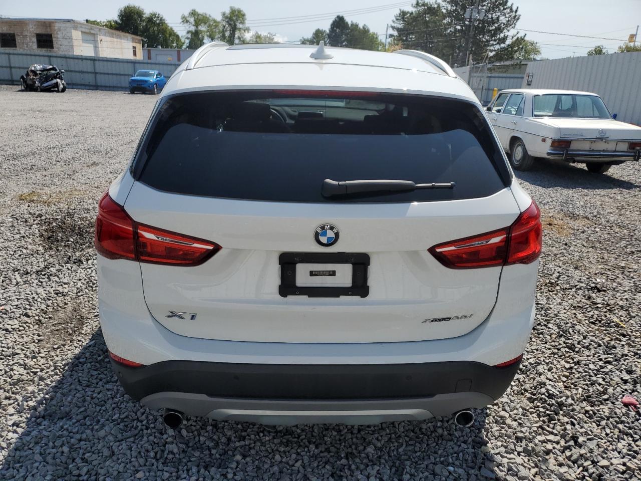 2018 BMW X1 xDrive28I VIN: WBXHT3C32J5L30957 Lot: 71973375