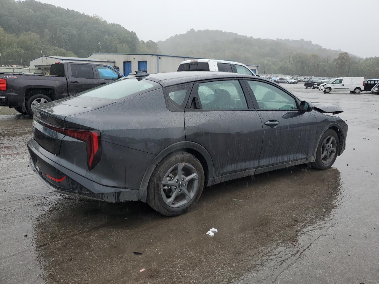 2025 Kia K4 Lx VIN: 3KPFT4DE7SE105496 Lot: 84017015