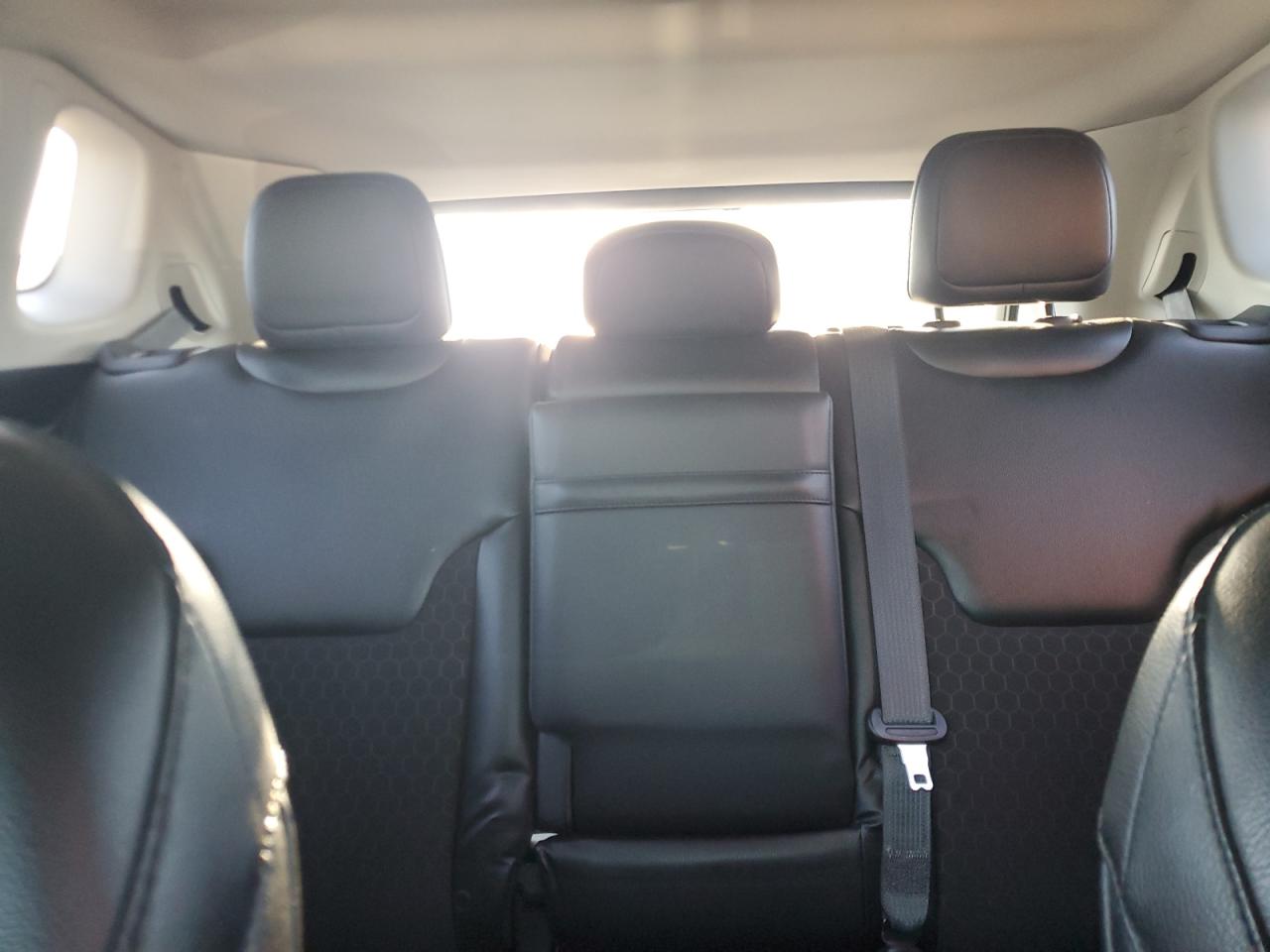 2018 Jeep Compass Latitude VIN: 3C4NJDBB8JT144313 Lot: 71156285