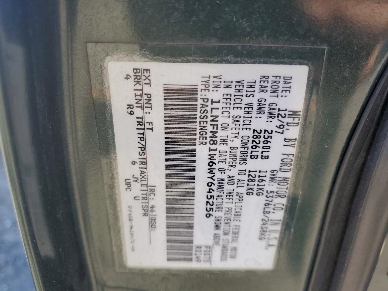 1998 Lincoln Town Car Executive VIN: 1LNFM81W6WY645256 Lot: 81602195