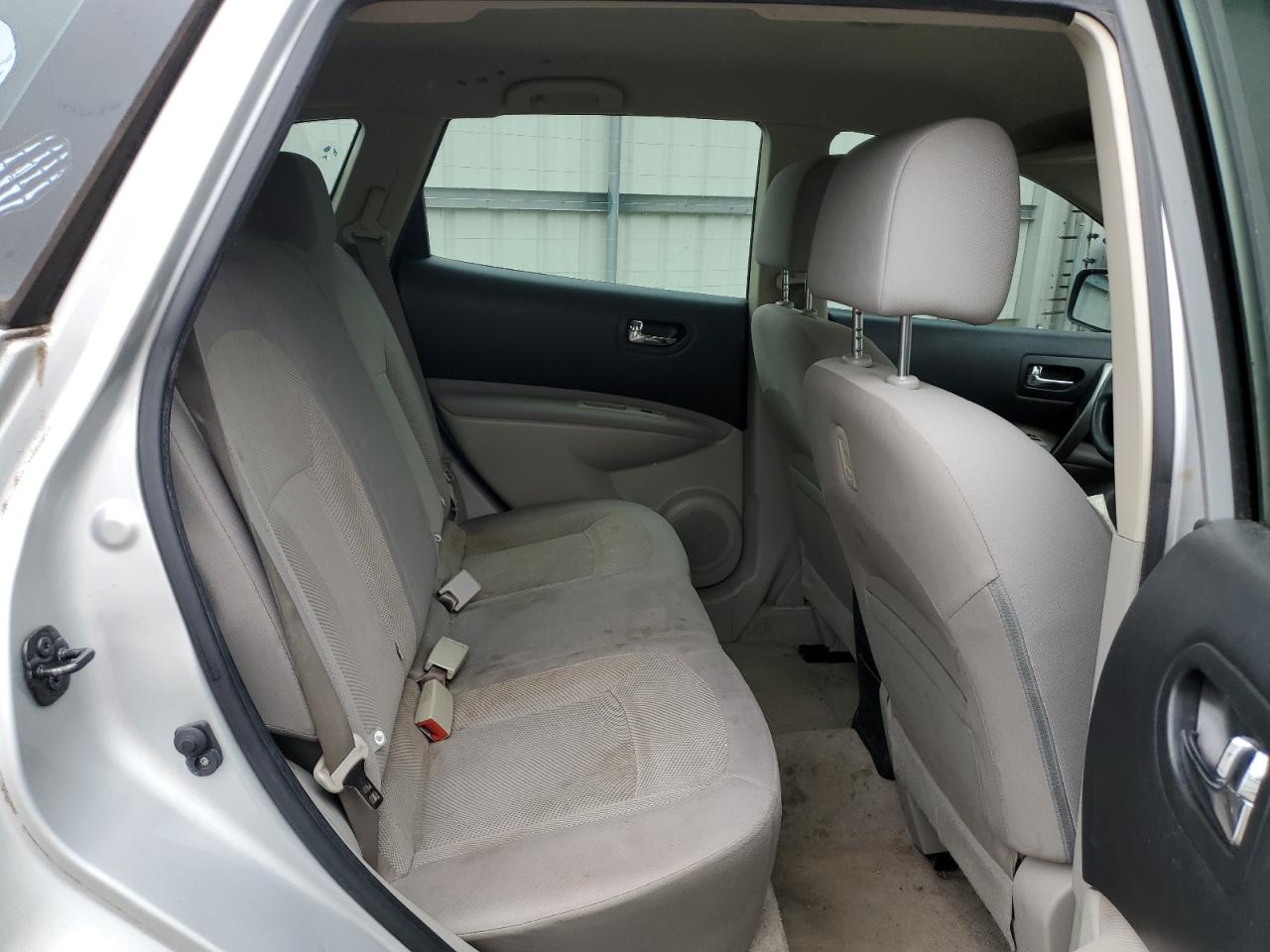 2015 Nissan Rogue Select S VIN: JN8AS5MT6FW657282 Lot: 81909615