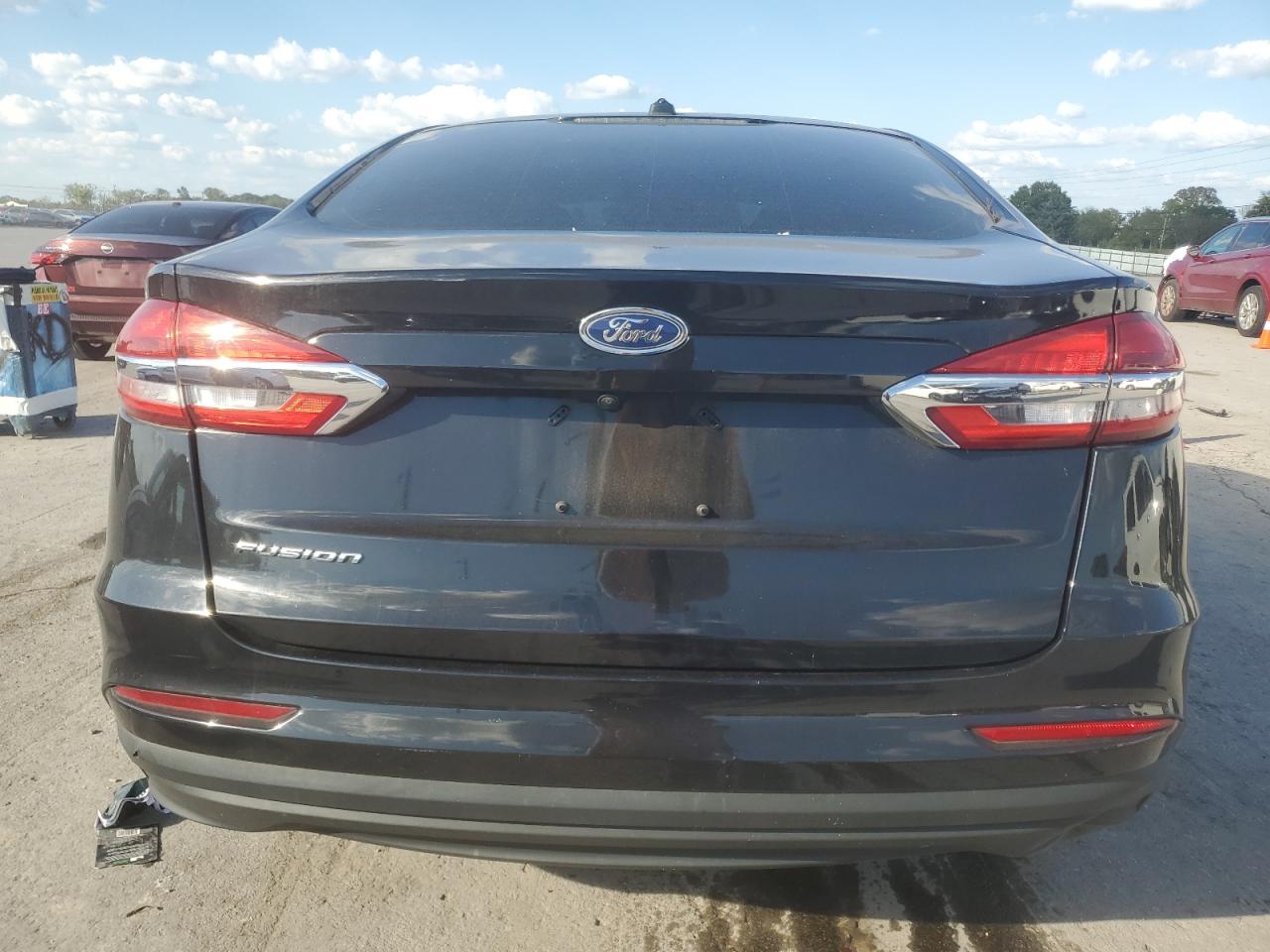 2019 Ford Fusion S VIN: 3FA6P0G77KR162483 Lot: 84582395