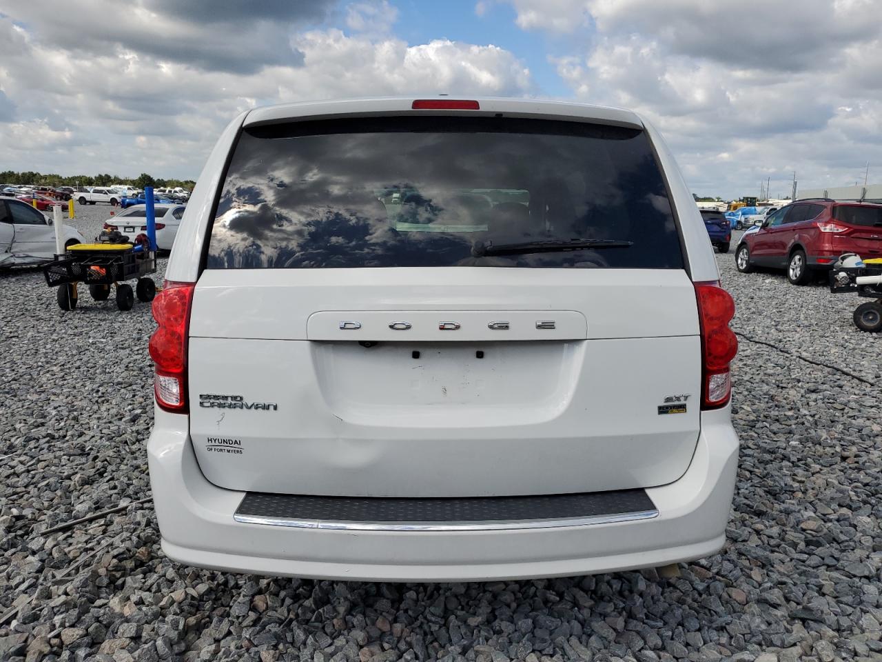 2017 Dodge Grand Caravan Sxt VIN: 2C4RDGCG5HR624214 Lot: 84396605