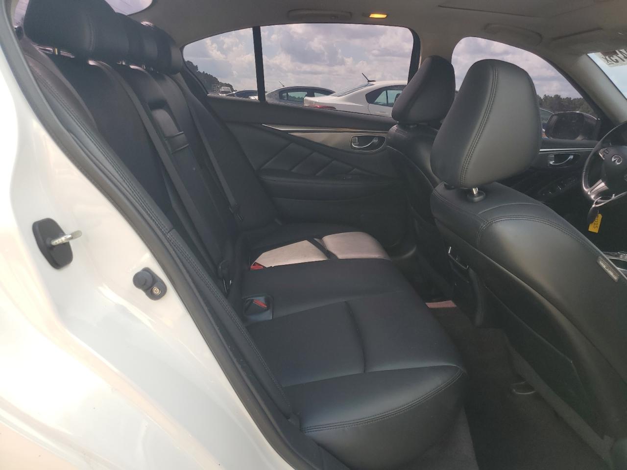 2015 Infiniti Q50 Base VIN: JN1BV7AP5FM358309 Lot: 80700475