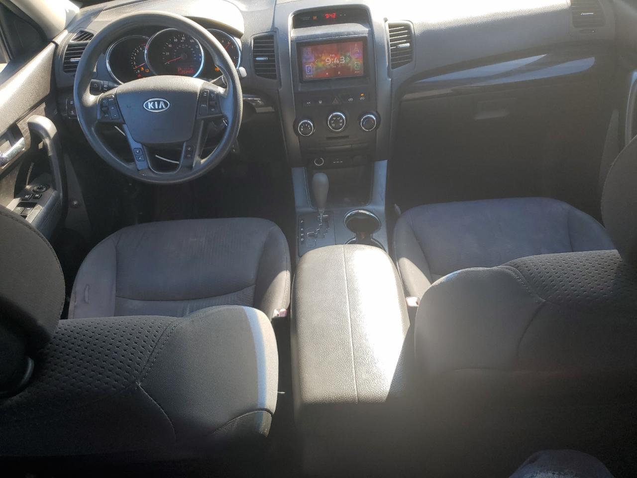 2011 Kia Sorento Base VIN: 5XYKTCA11BG174018 Lot: 80141875