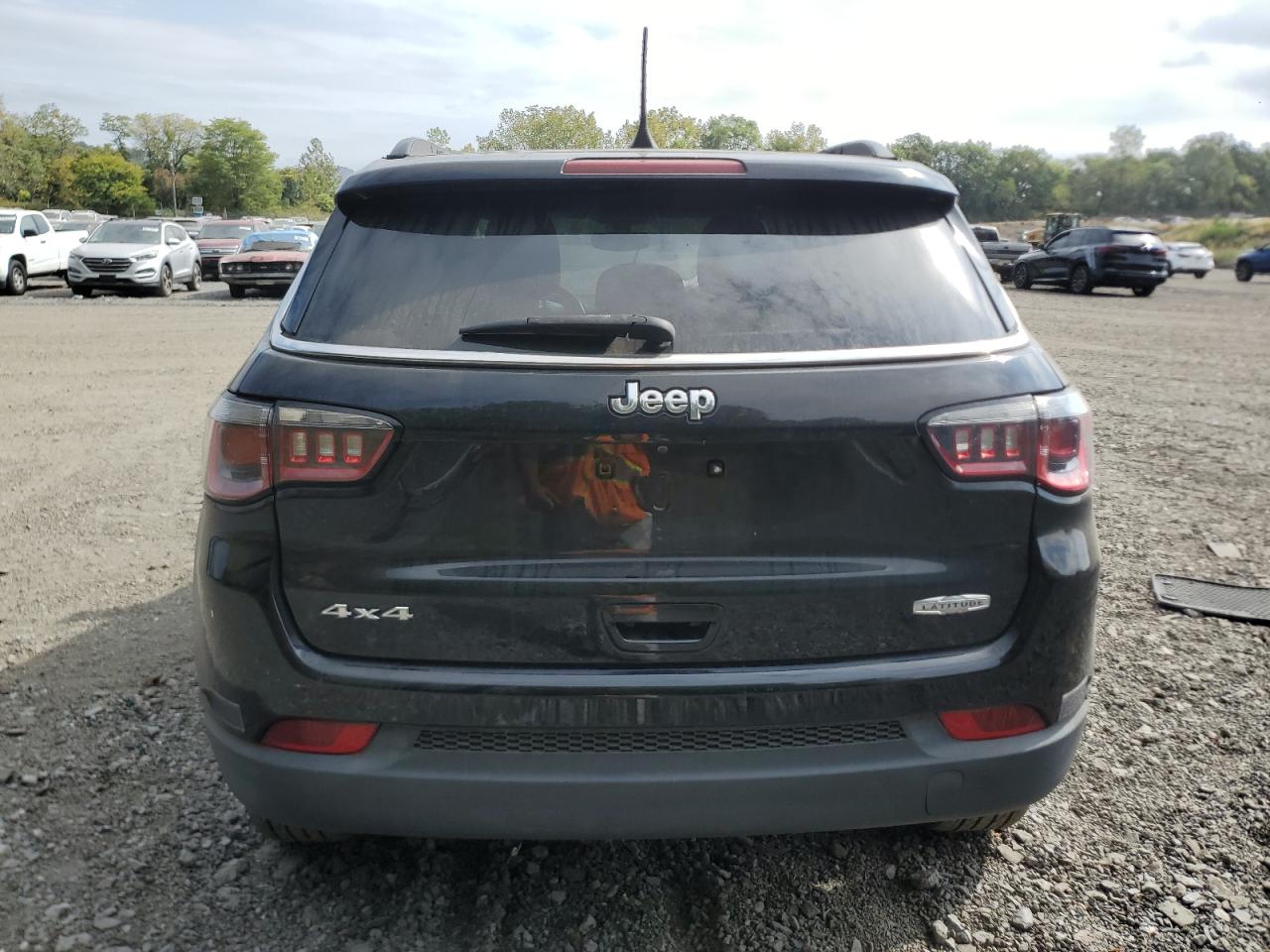 2019 Jeep Compass Latitude VIN: 3C4NJDBB8KT593654 Lot: 82134365